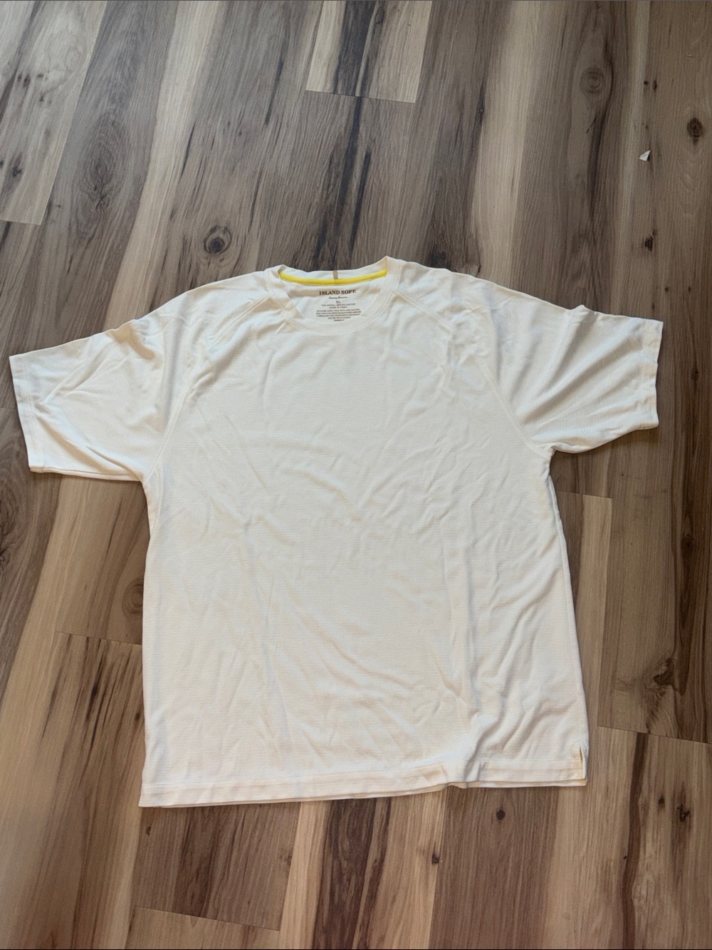 Tommy Bahama island soft off white tee shirt